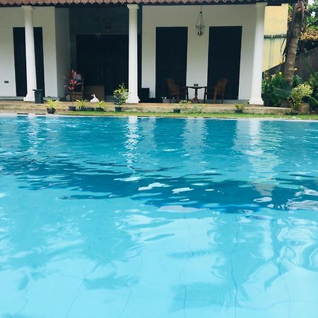 Villa Conch By Om Hikkaduwa Buitenkant foto