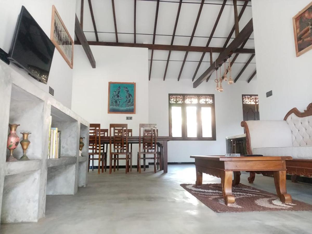 Villa Conch By Om Hikkaduwa Buitenkant foto