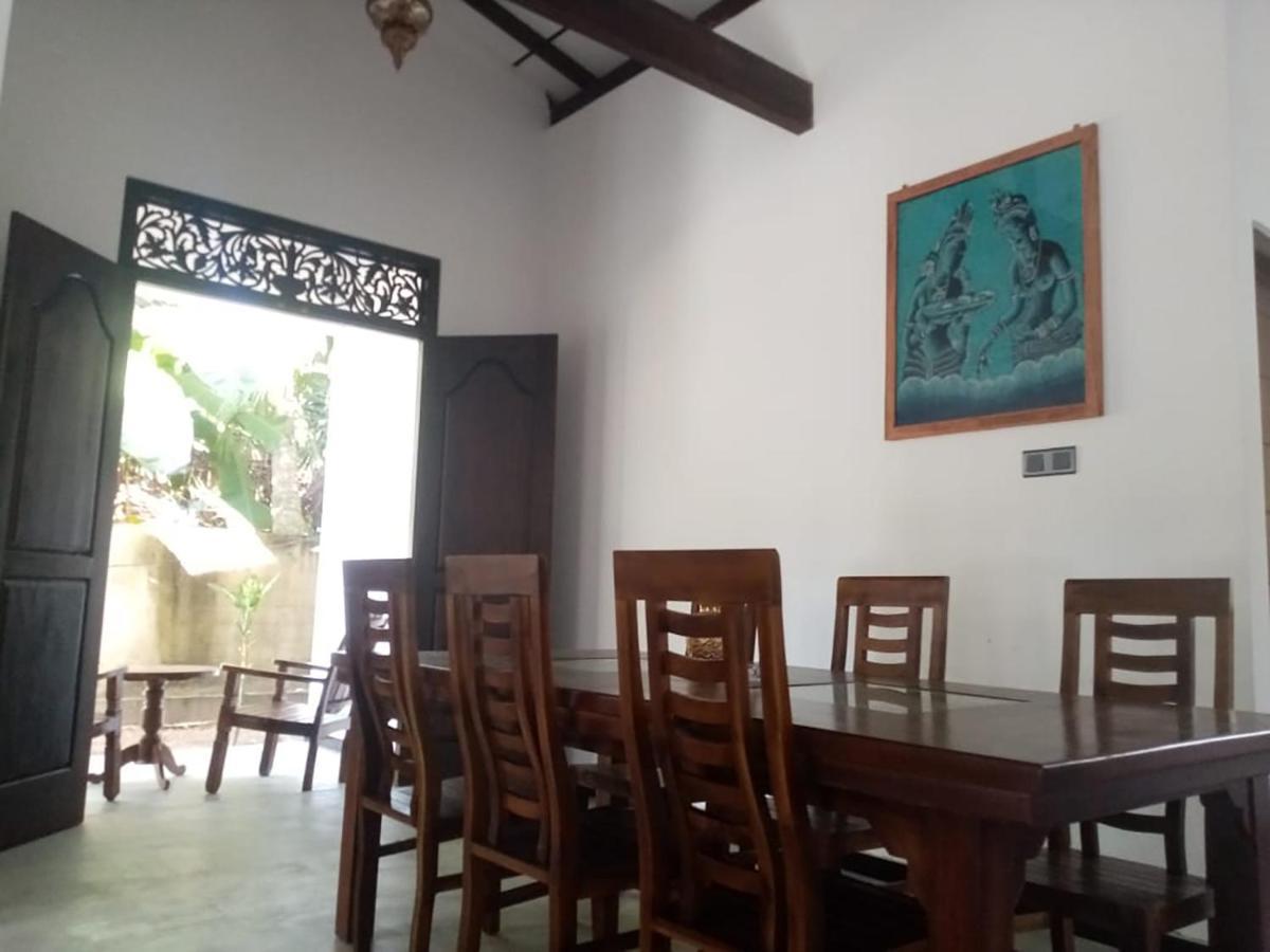 Villa Conch By Om Hikkaduwa Buitenkant foto
